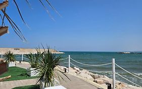Dada Suites And Sea